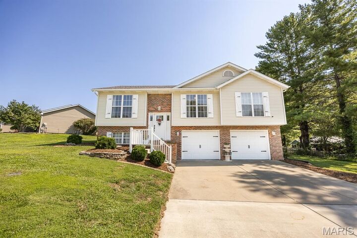 78 Englewood Drive  Glen Carbon IL 62034 photo
