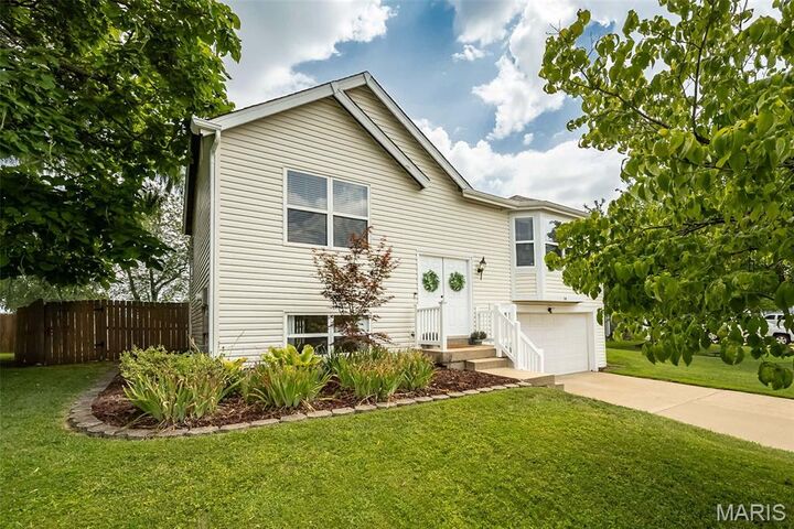 Property Photo: 14 Kingspointe Drive MO 63376