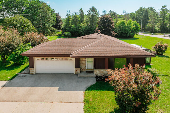 9036 S 21st St  Oak Creek WI 53154 photo