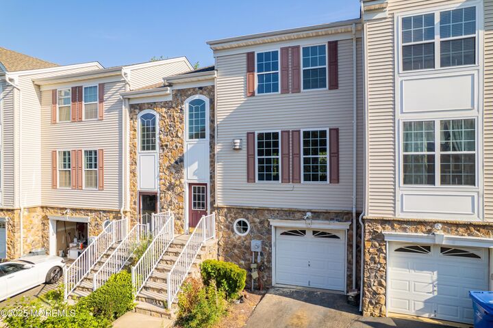 19 Russell Court  Matawan NJ 07747 photo