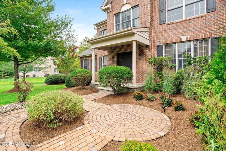 Property Photo:  6 Sleepy Hollow Court  NJ 08501 