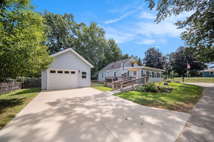 Property Photo: 2903 Russell Court MI 49234