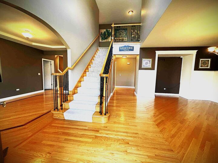 Property Photo:  302 Hemlock Lane  IL 60543 