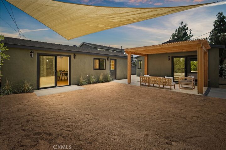 Property Photo: 3161 Estara Avenue CA 90065