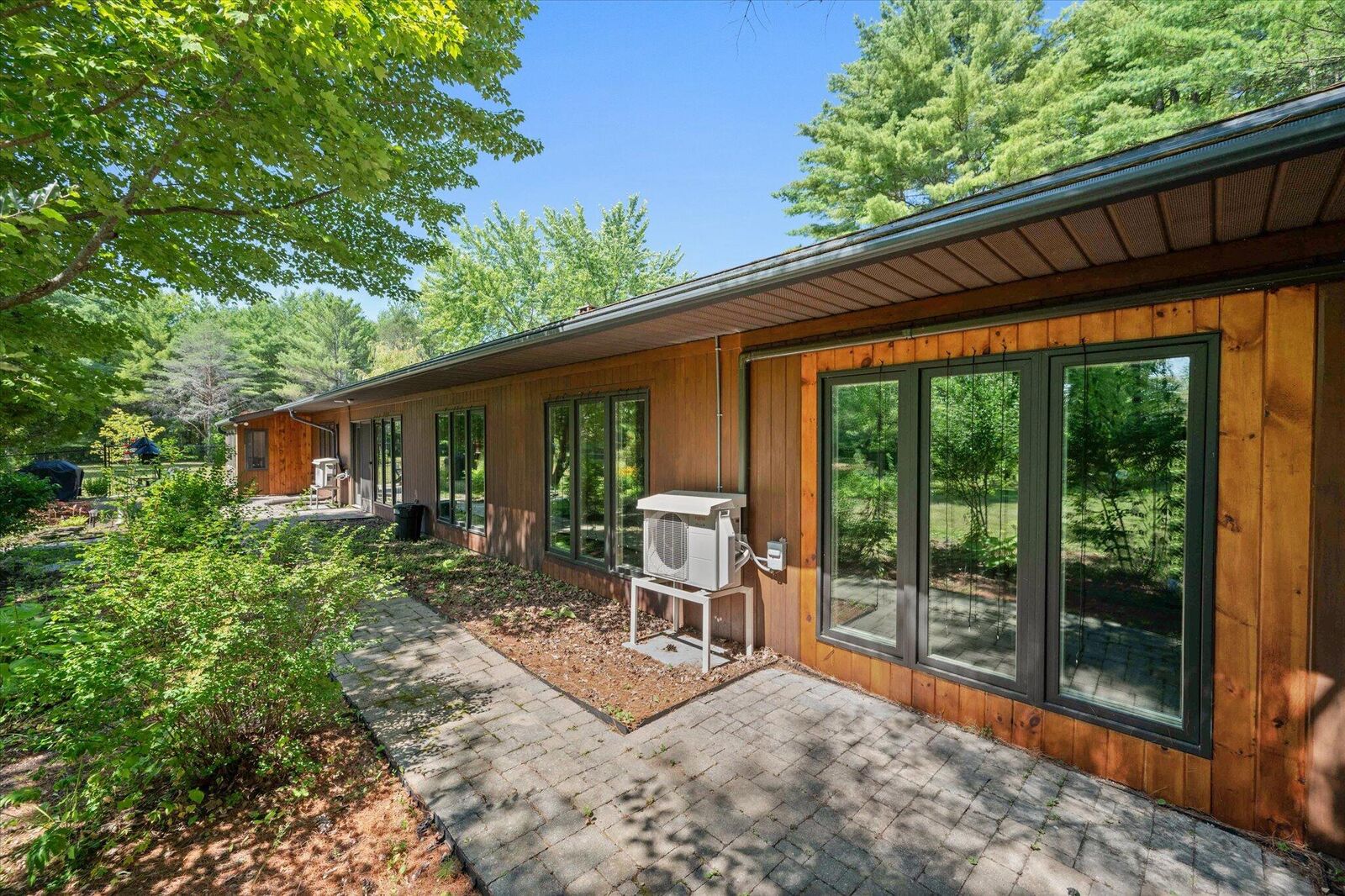 Property Photo:  15 Goodrich Lane  ME 04901 