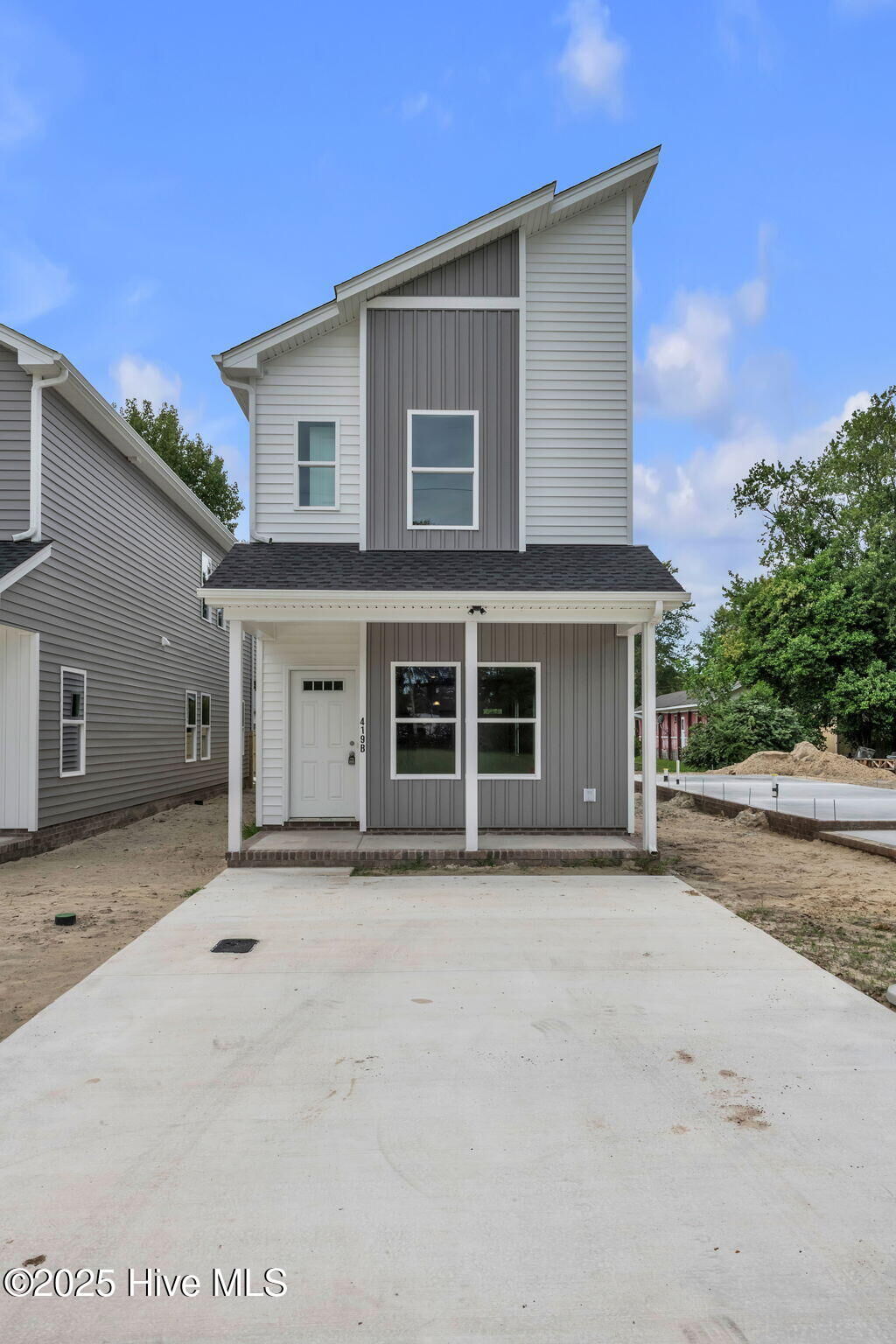 Property Photo: 419 Elcinoca Drive B NC 27909