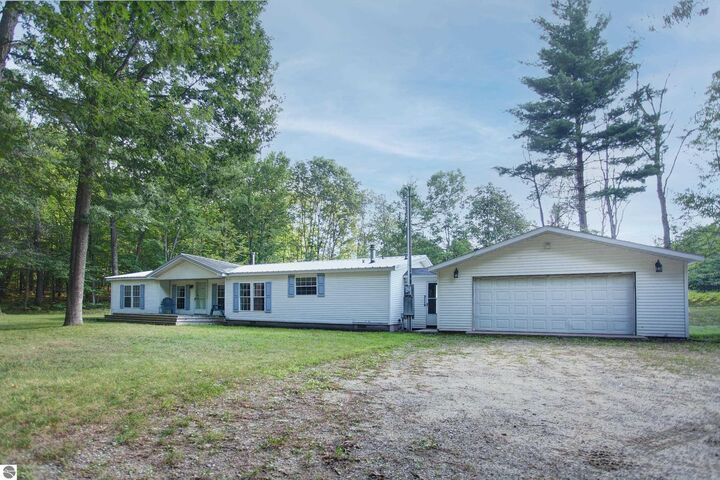 Property Photo: 8303 E Sparling Road MI 49633