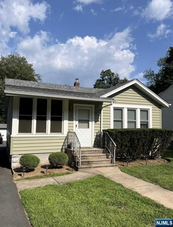 Property Photo:  15 Division Street  NJ 07624 
