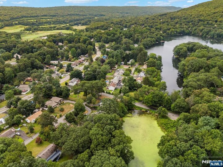 Property Photo: 7 Pawnee Trail NJ 07438