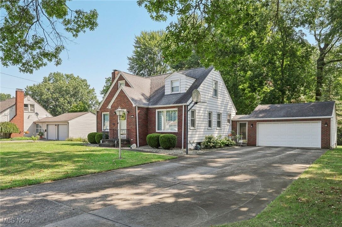 Property Photo:  2821 S Schenley Avenue  OH 44511 