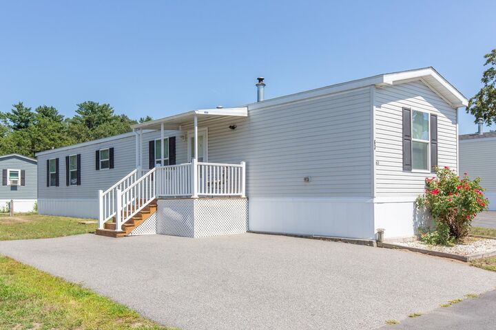 63 Caddy Drive  Salem NH 03079 photo