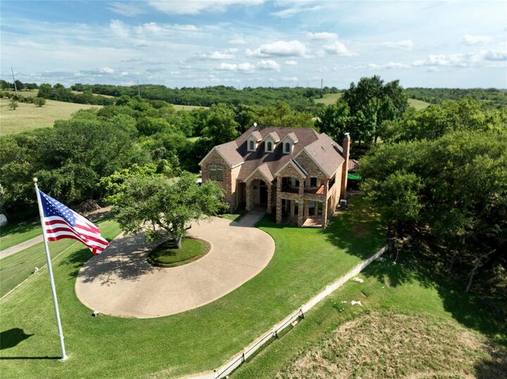 Property Photo: 4751 Parker Hill Road TX 75152