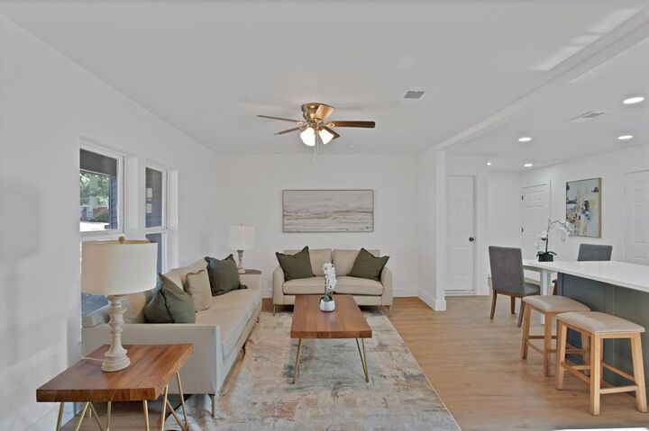 Property Photo:  552 Norwood Drive  TX 76053 