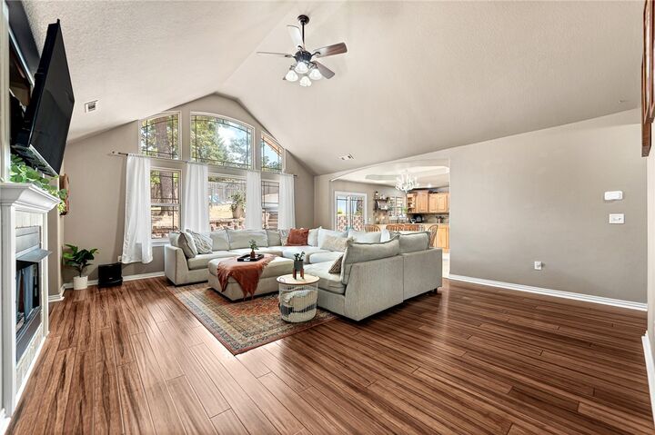 Property Photo:  10 Allonby Circle  AR 72714 