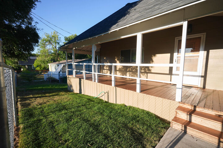 Property Photo:  1335 Lakeview Avenue  OR 97601 