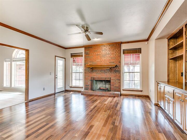 Property Photo:  1401 Carrick Court  OK 73034 