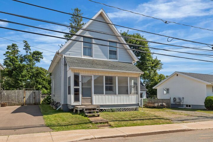 Property Photo:  47 Spring Street  PE C1N 3E3 