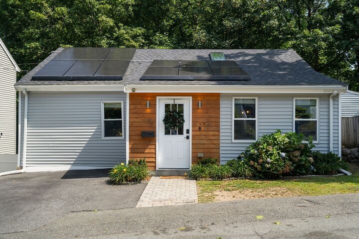 15 Howard St  Randolph MA 02368 photo