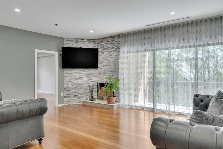 Property Photo:  1265 Beacon 601  MA 02446 