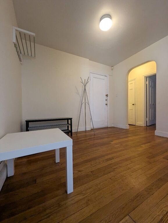 Property Photo:  395 Broadway L2g  MA 02139 