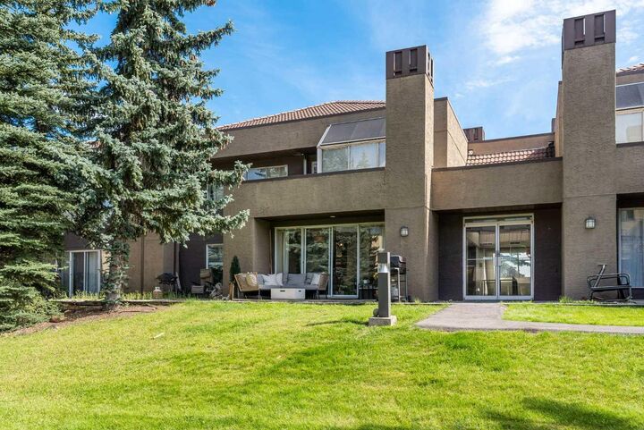 Property Photo: 203 Village Terrace SW 10 AB T3H 2L2