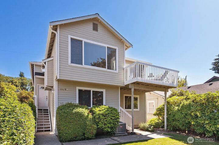 Property Photo:  3056 NE Blakeley Street  WA 98105 