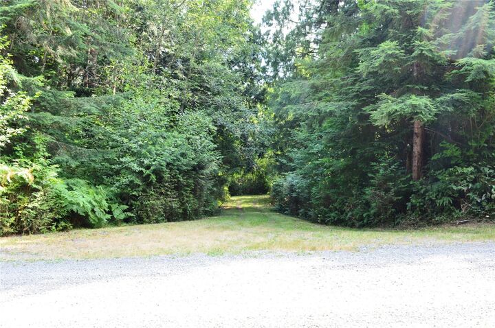 Property Photo: 954 Kings View Lane WA 98284