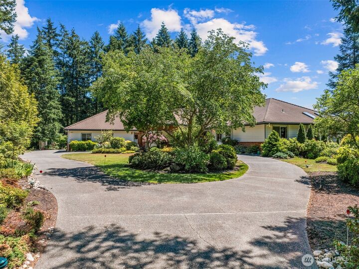 Property Photo:  33122  181st Avenue SE  WA 98092 