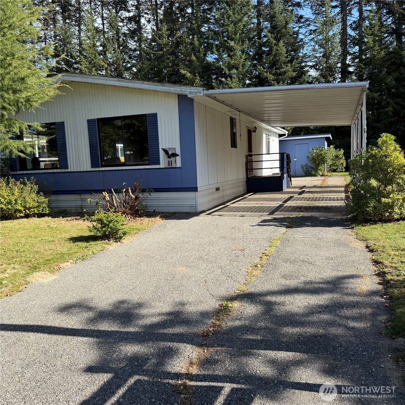 Property Photo: 920 Maple Lane 11 WA 98284