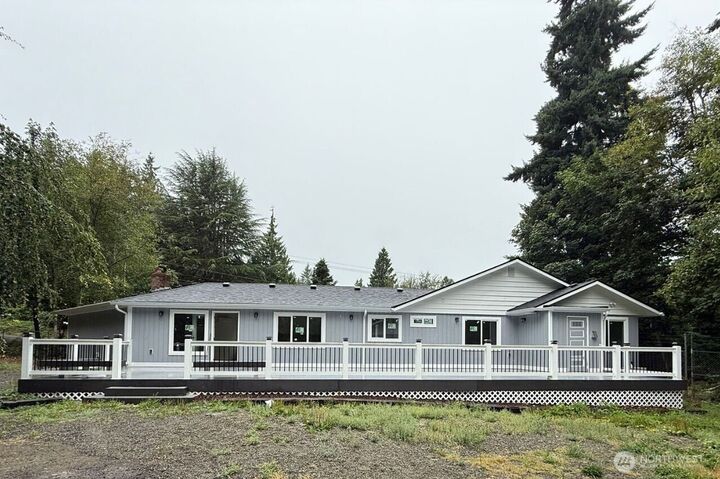 1903  Shaw Road  Puyallup WA 98372 photo