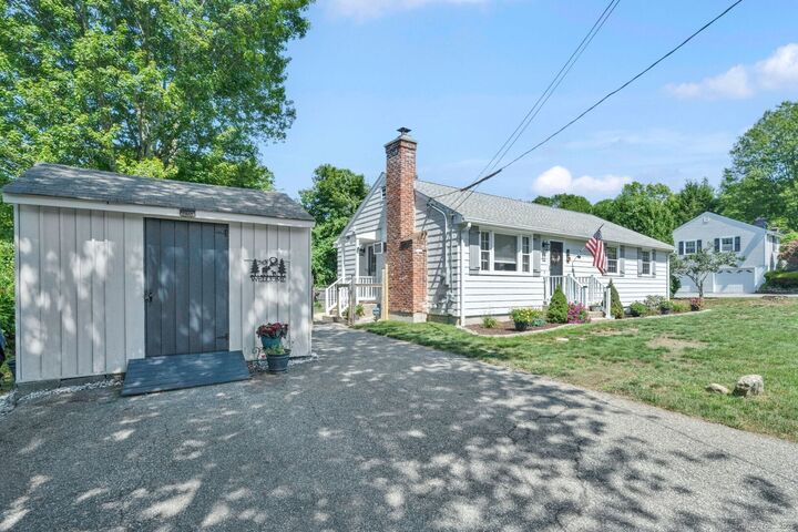 Property Photo: 9 Kellogg Road CT 06057