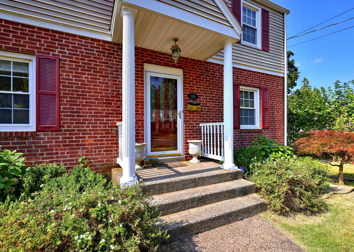 Property Photo:  144 Oberlin Road  CT 06514 