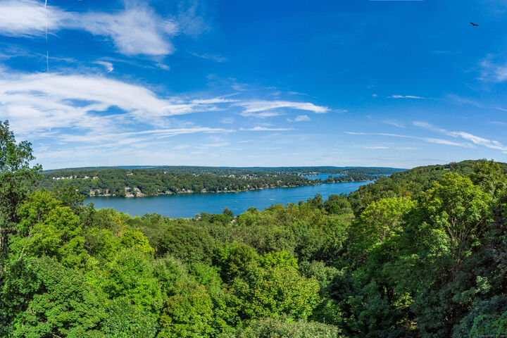 Property Photo:  3 Spring Wood Lane  CT 06812 