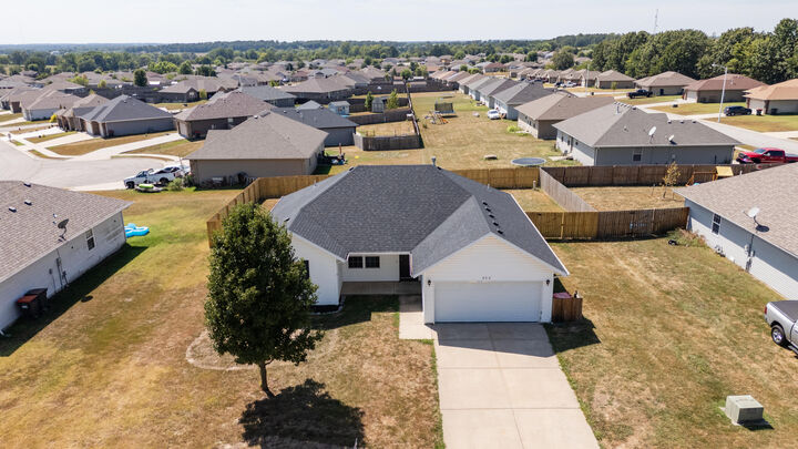 Property Photo: 205 Spruce Avenue MO 65631