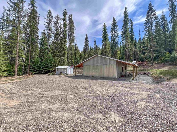 3402 Larkspur Way  Kettle Falls WA 99141 photo