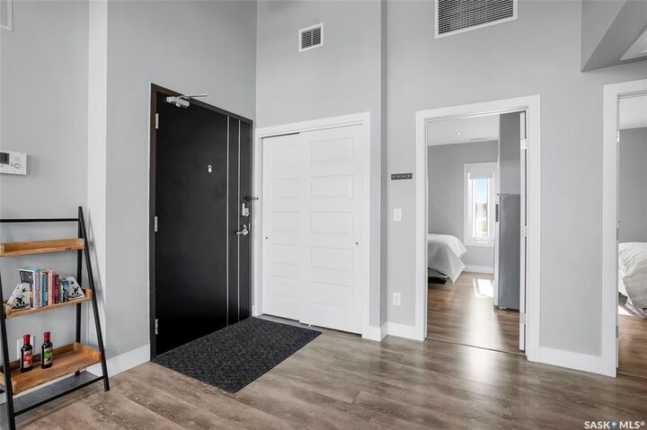 Property Photo:  419 Willowgrove Square 304  SK S7W 8B8 