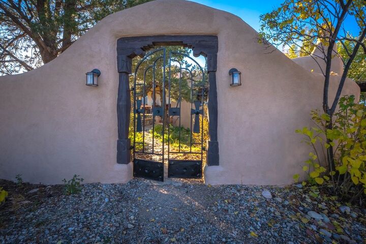 Property Photo:  1334 Half Moon Road  NM 87529-000 