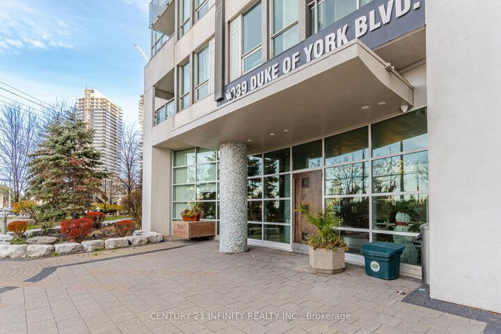 Property Photo:  3939 Duke Of York Boulevard Ph1  ON L5B 4N2 