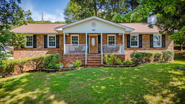 909 Exeter Place  Kingsport TN 37660 photo