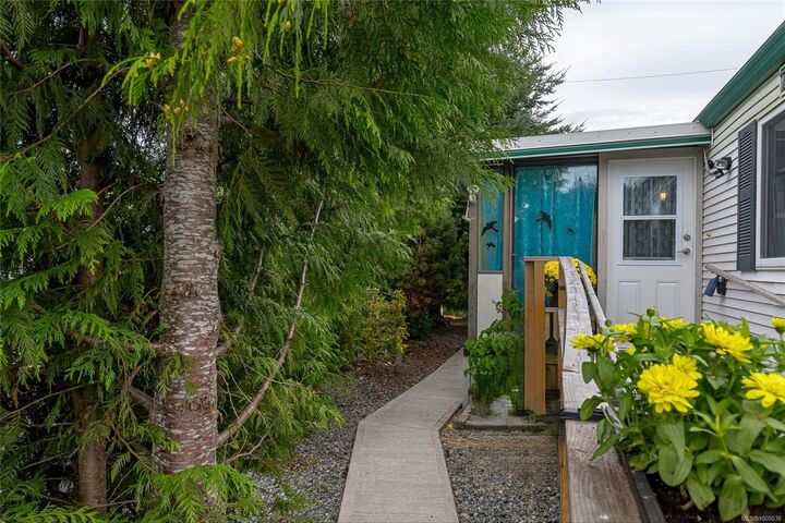 Property Photo:  10980 Westdowne Rd 52  BC V9G 1X3 
