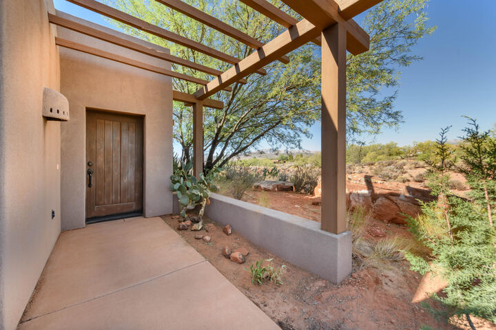 Property Photo:  1151 W Shawnee Ct  UT 84738 