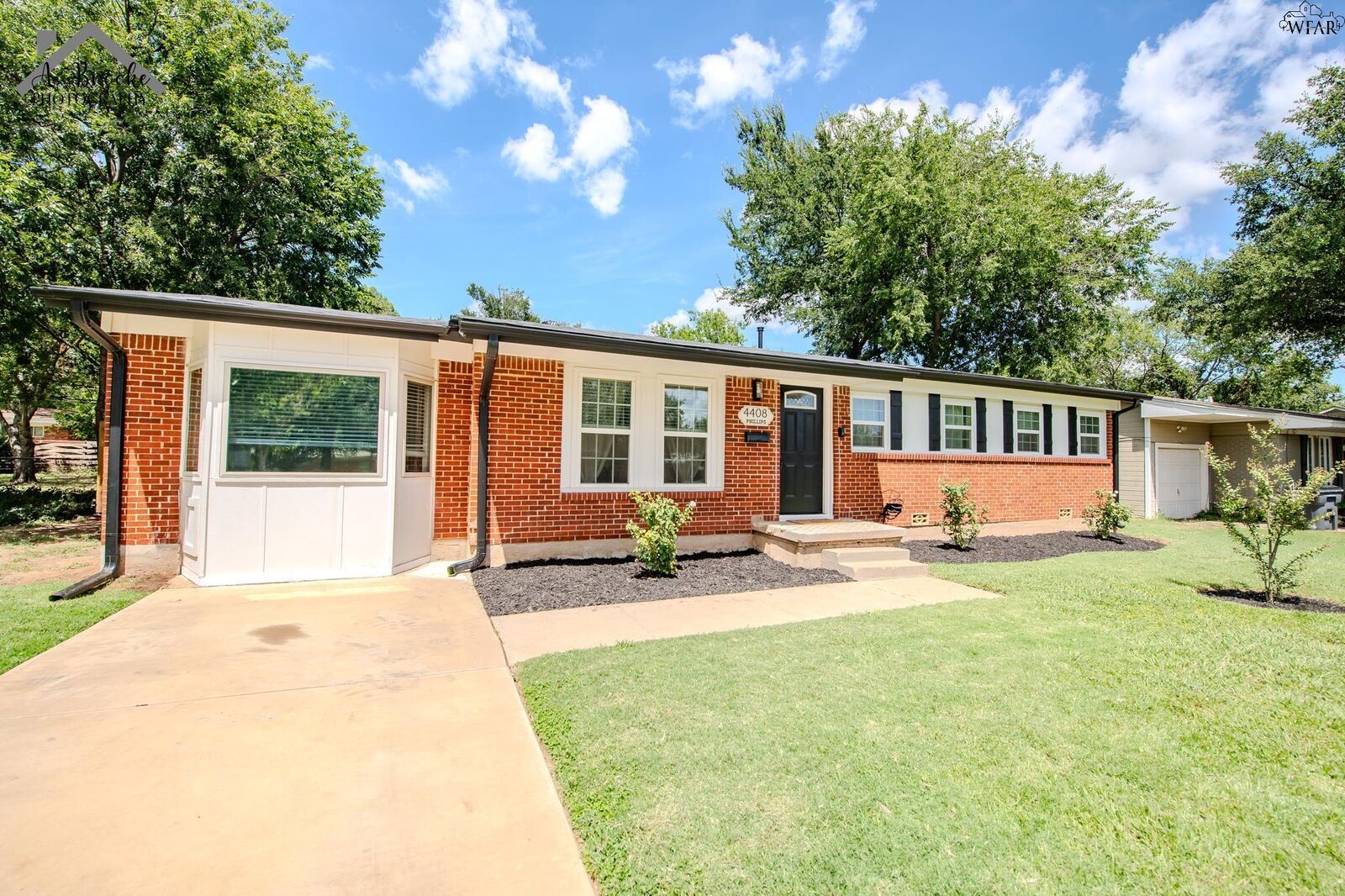 Property Photo: 4408 Phillips Drive TX 76308