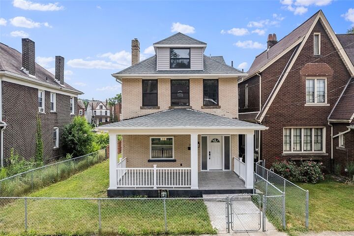 209 Greydon Ave  McKees Rocks PA 15136 photo