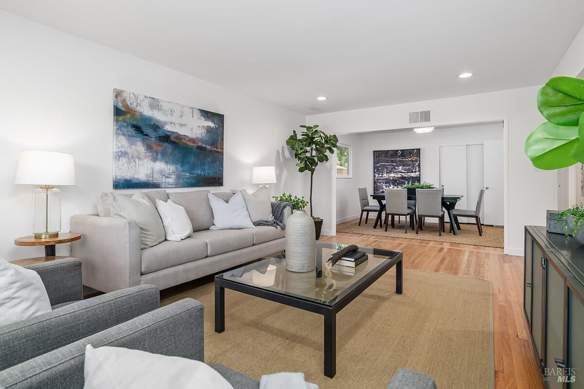 Property Photo:  88 Elena Circle  CA 94903 