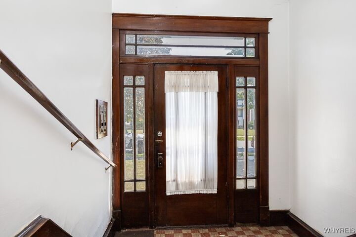 Property Photo:  88 Commonwealth Avenue  NY 14216 