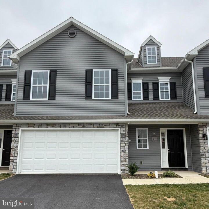77 Cortland Crossing  Palmyra PA 17078 photo