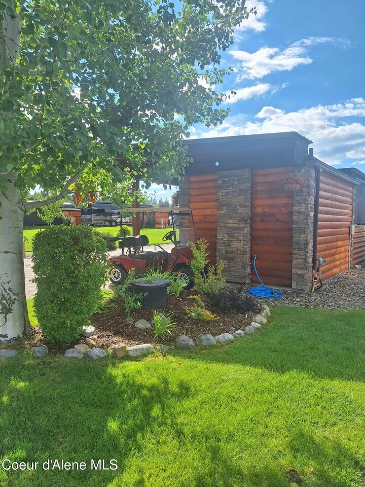 Property Photo:  32 Eagle Way  ID 83804 