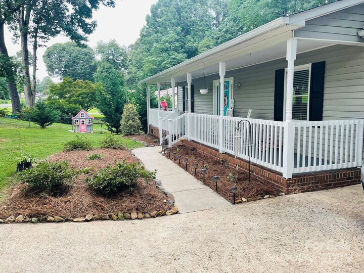 Property Photo: 219 Williams Drive NC 28138