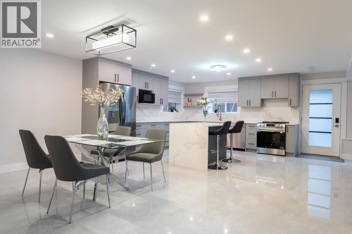 Property Photo: 9168 Sunshine Coast Highway BC V7Z 1E9