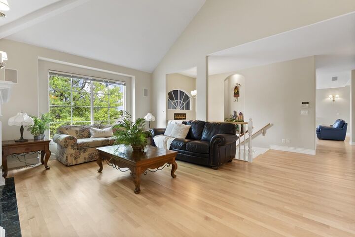 Property Photo: 15355 Sequoia BC V3S 8N4